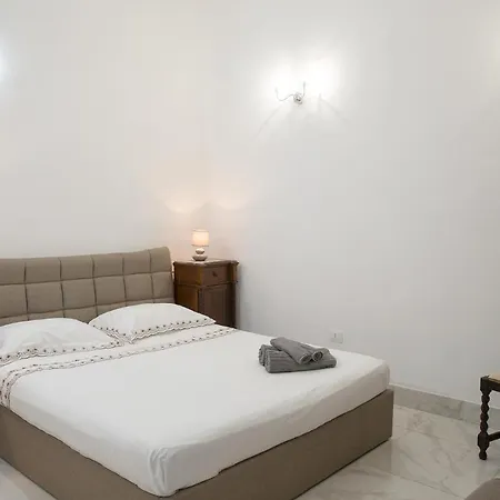 Trulli E Mare לינה וארוחת בוקר