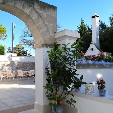 Bed & Breakfast Trulli E Mare 3*